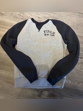 Kids Two-Tone Raglan Sweatshirt - Gray & Black
